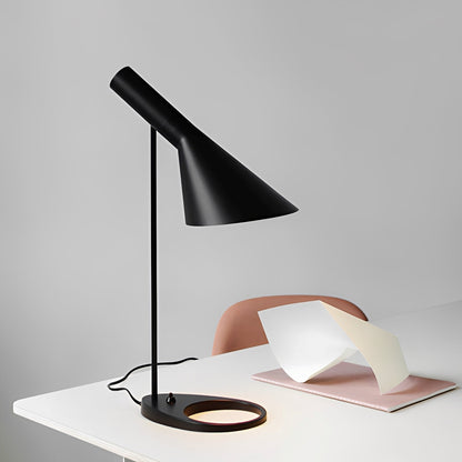 Elvara – Einfache nordische LED-Tischleuchte
