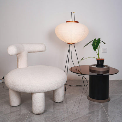 Noa – Stehlampe aus Reispapier: Schlichte Ruhe als Licht