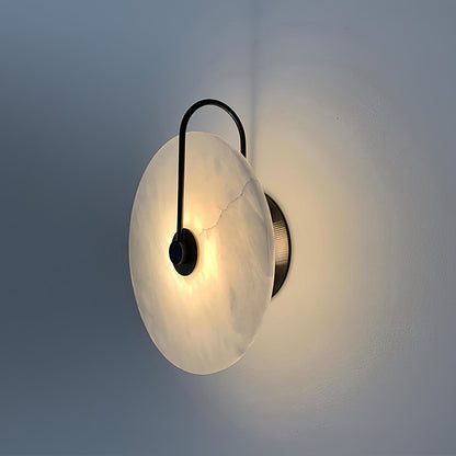 Aveline – LED-Wandlampe aus Alabasterstein
