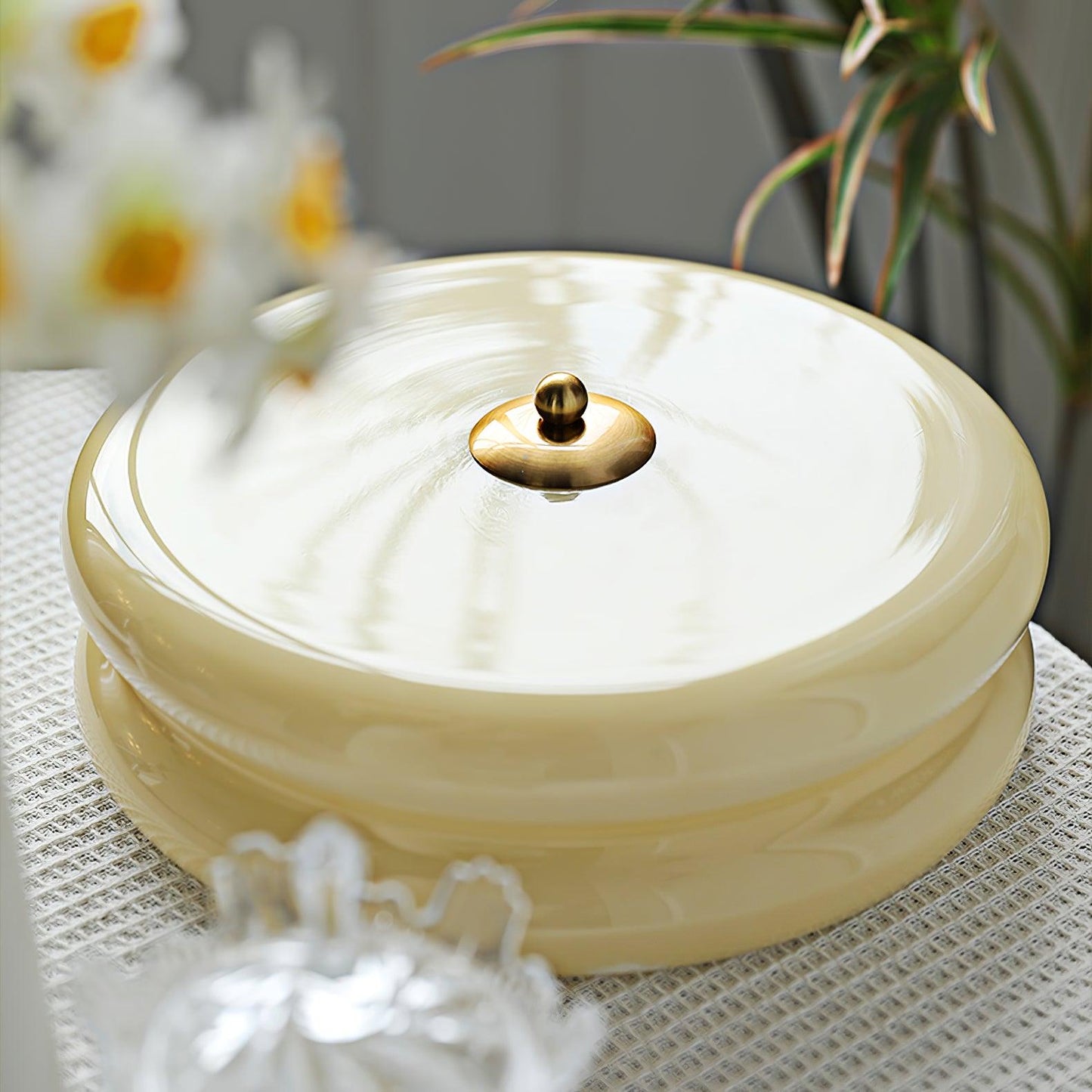 Amélie – Schlichte Deckenlampe im Cream-Stil