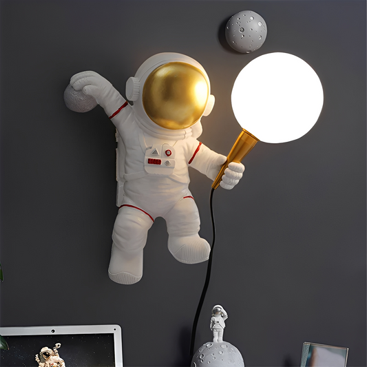 Astrolino – Kreativer Astronauten-Wandleuchter