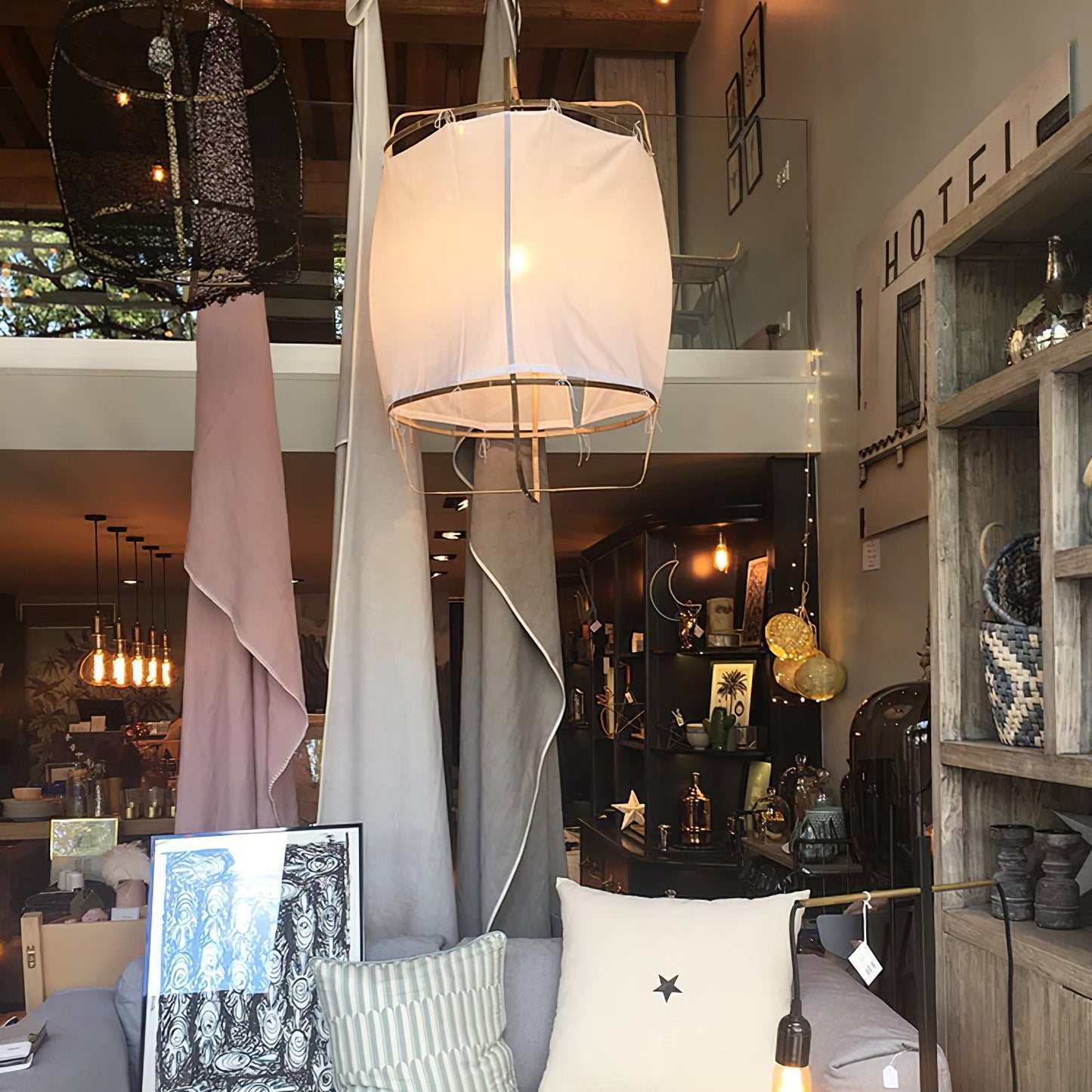 Asami – Hängelampe aus Leinen & Bambus