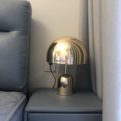 Bella – Schicke Tischlampe mit klassischem Stil und sanftem Licht