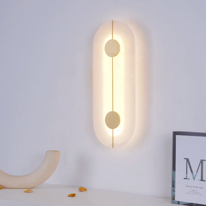 Kylie – Schlichte Marmor-Wandleuchte