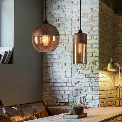Alaric – Drei-Licht Glas-Leuchter im kreativen Design