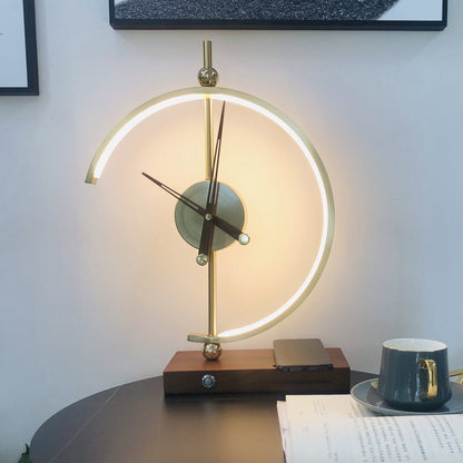 Nadia – Nordische Tischlampe