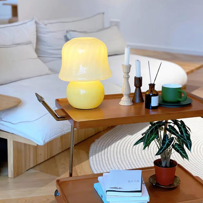 Zara – Pilzförmige Tischlampe aus glänzendem Glas