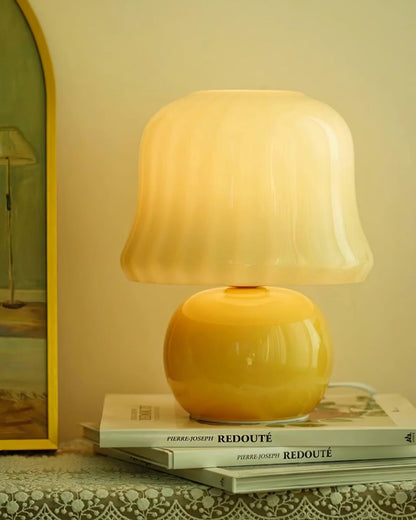 Zara – Pilzförmige Tischlampe aus glänzendem Glas