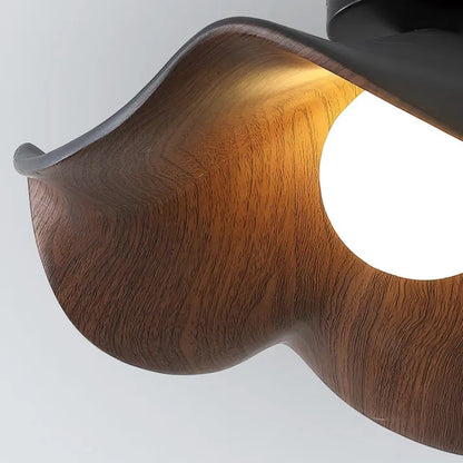 Liana – Deckenlampe aus Holz und Harz: Nordische Eleganz in Lotusform