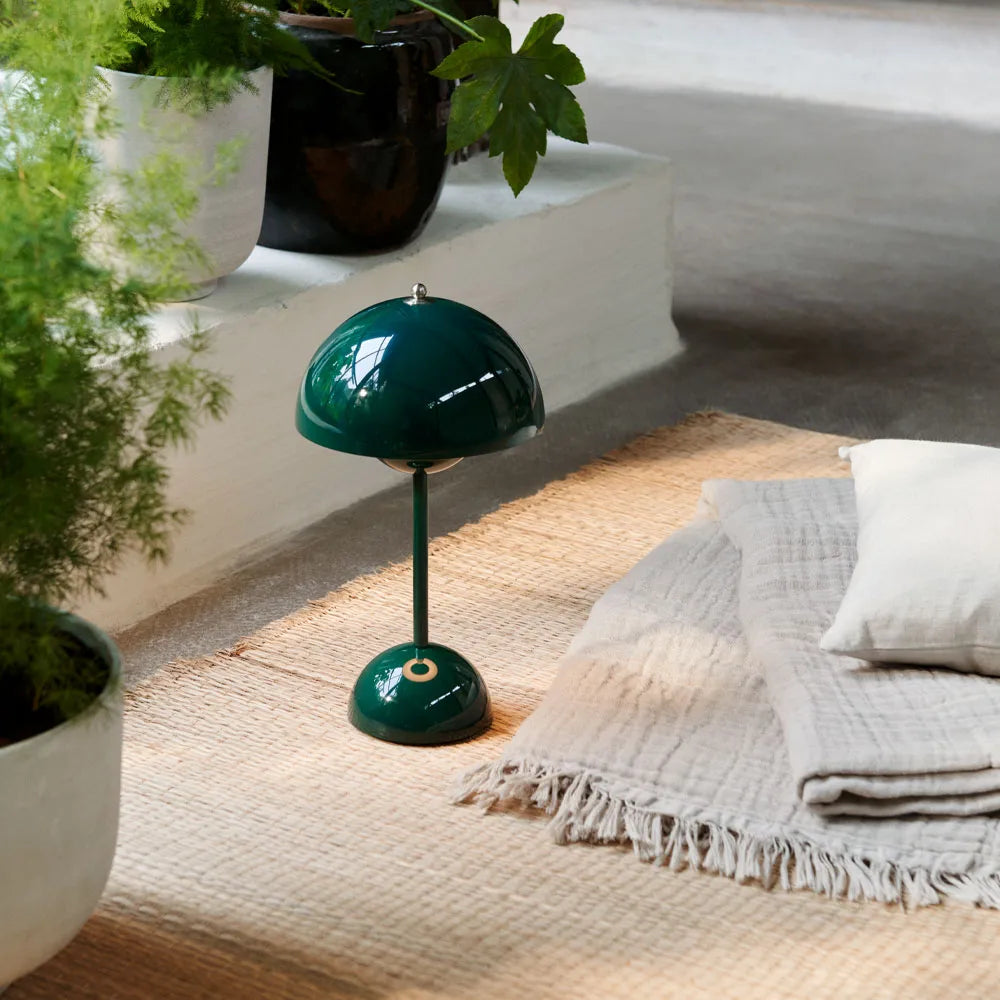 Bianca – Schicke LED-Lampe für den Tisch mit dimmbarem Warmlicht
