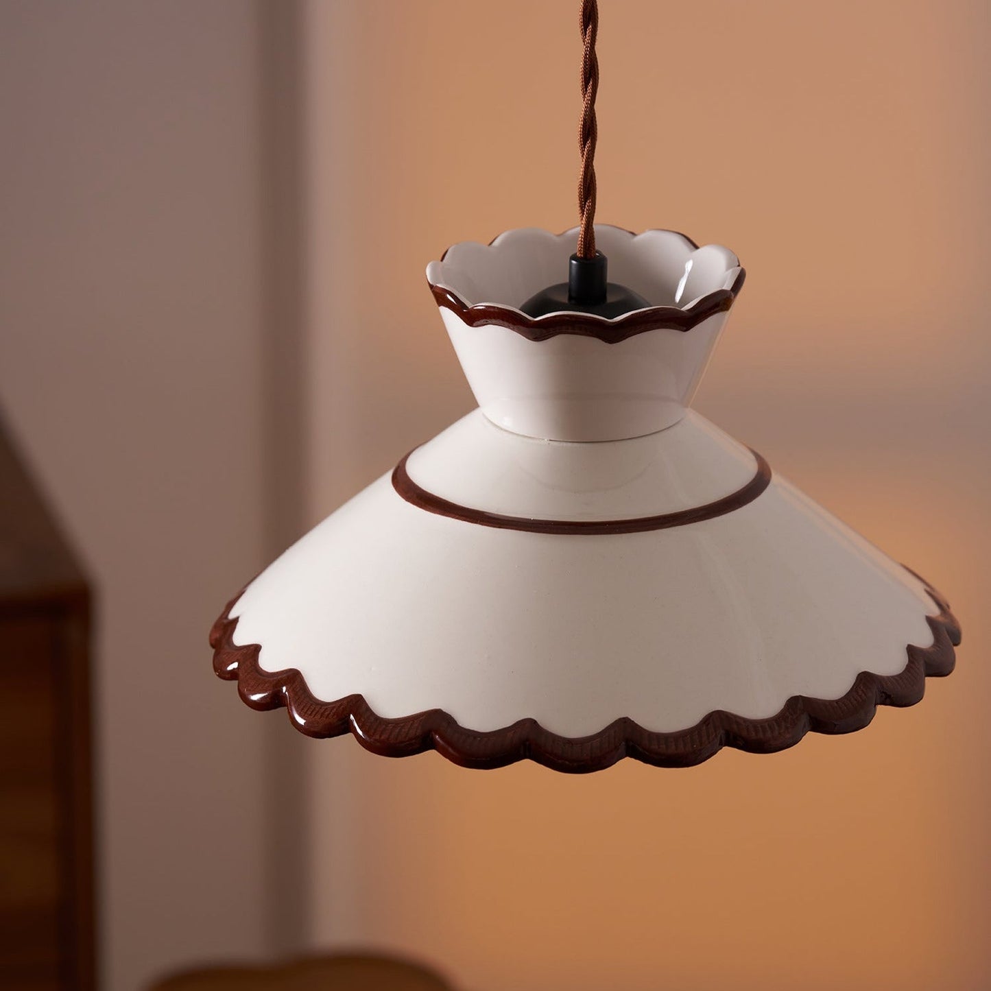 Olivia – Retro Keramik Pendelleuchte