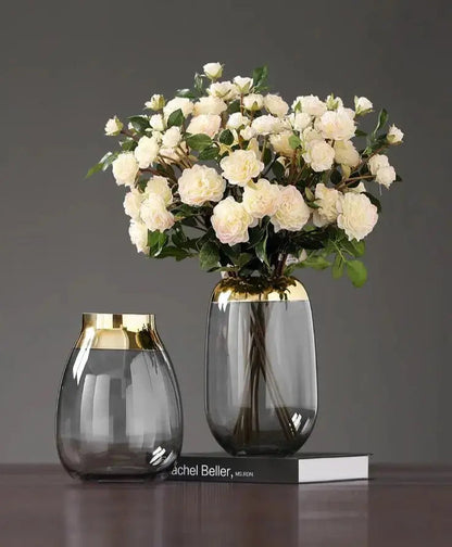 GoldenBloom – Blumenvase mit eleganter Goldfolienveredelung