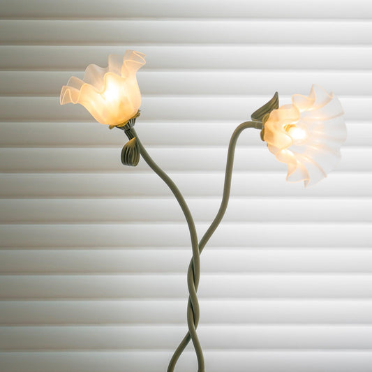 CallaLicht – Elegante Stehlampe im Calla-Blumen-Design