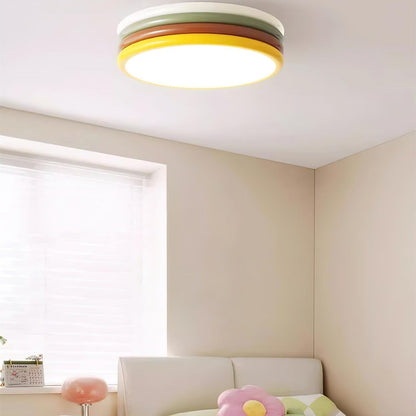 Akira – Farbige Deckenleuchte im skandinavischen Design