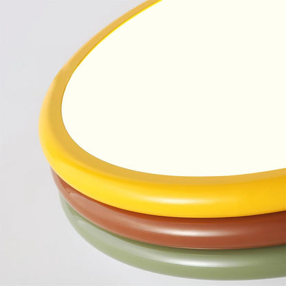 Akira – Farbige Deckenleuchte im skandinavischen Design