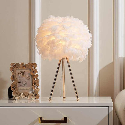 FeatherGlow – Stilvolle Federlampe für sanfte Akzente