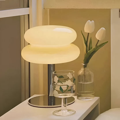 VivaGlass Tischlampe – Stilvolle Farbglanz-Leuchte für moderne Räume