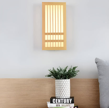 JapandiGlow – Wandlampe aus Holz & Acryl im modernen Japandi-Stil
