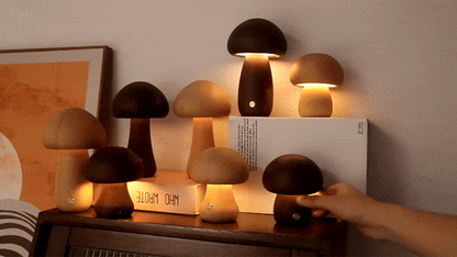 Lampe Mit Berührungsschalter Aus Holz Im Pilz-Stil