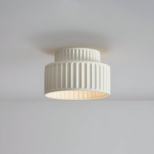 PureRib Deckenlampe – Gerippte Harz-Leuchte in mattem Weiß