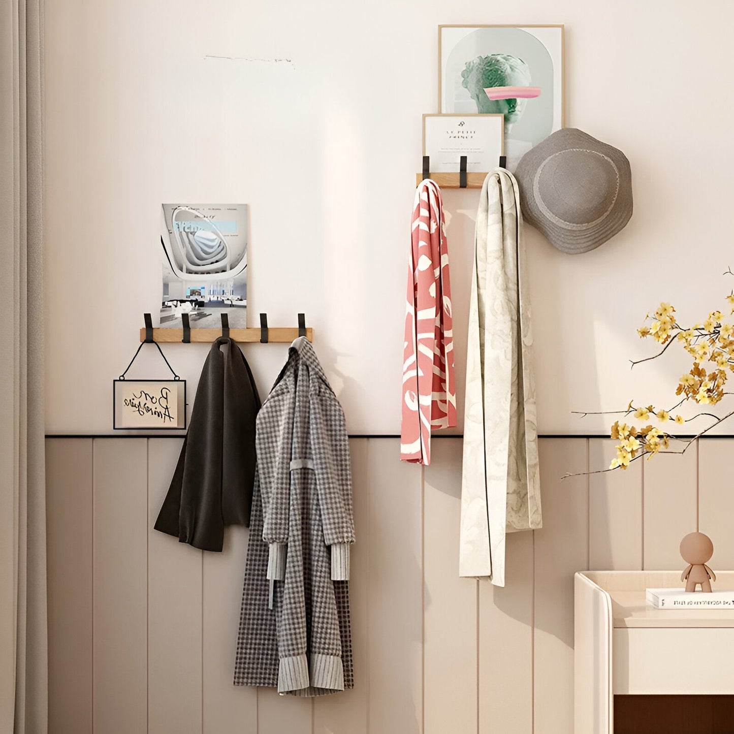 HookForm – Wandgarderobe aus Holz mit eleganten Aluminiumhaken