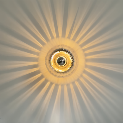 BauRib Glasleuchte – Gerippte Wandlampe im Bauhaus-Chic