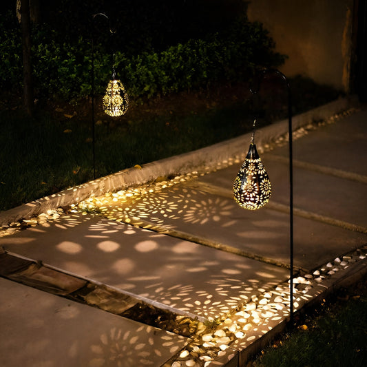 SolarBloom Lichtspiel – Hohles Gartenlicht mit Solarbetrieb & Wasserresistenz