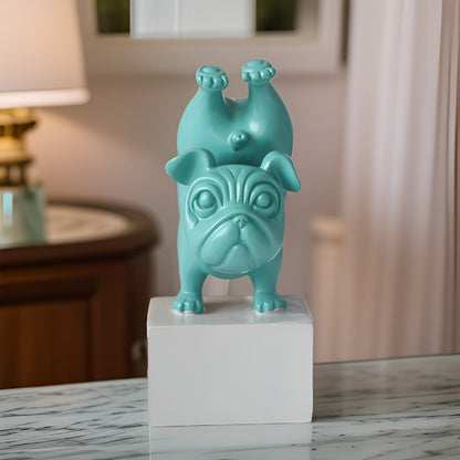 ZenBulldog – Abstrakte Yoga-Hund Figur für kreative Wohnakzente