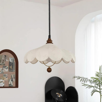 Ritta – Nostalgische Hängelampe mit Blumenmustern