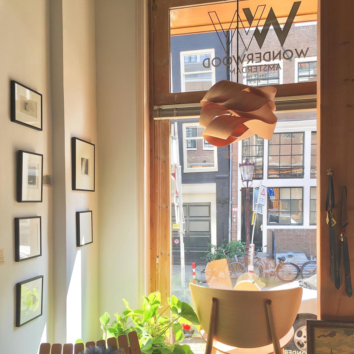 Ayumi – Japanischer Holz-Glas Kronleuchter