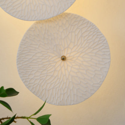 Olivia – Wandleuchte im Lotusblüten-Design
