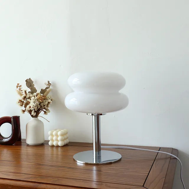 Nordische minimalistische Tischlampe aus der Mitte der Antike