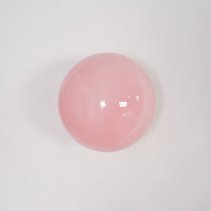 Lunaria – Wandlampe mit rosa Glasdiffusor im zeitgemäßen Design