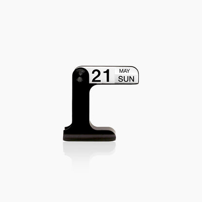 TimeFlip – Minimalistischer Desktop-Kalender in Schwarz
