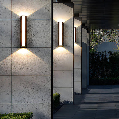 Nira – Eine simple und stilvolle Außenwandlampe