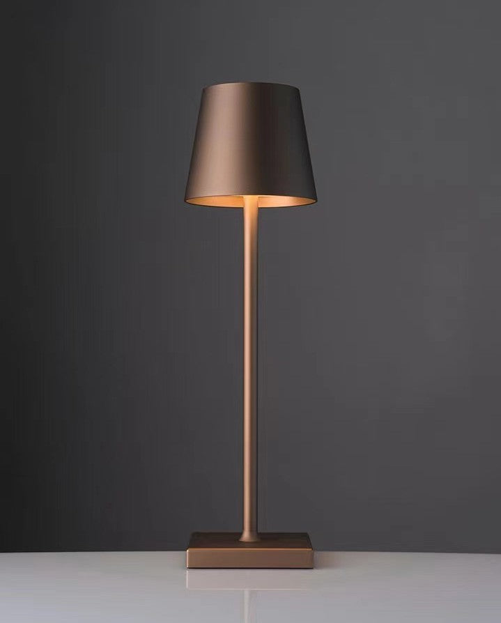 Nordic Glow - Tragbare Tischlampe MP Ozzie