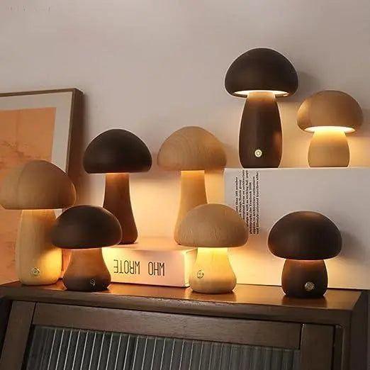 Skurrile Pilzlampe aus Holz
