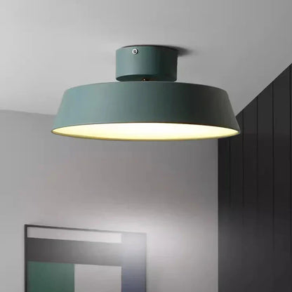 Moderne verstellbare LED-Deckenleuchte