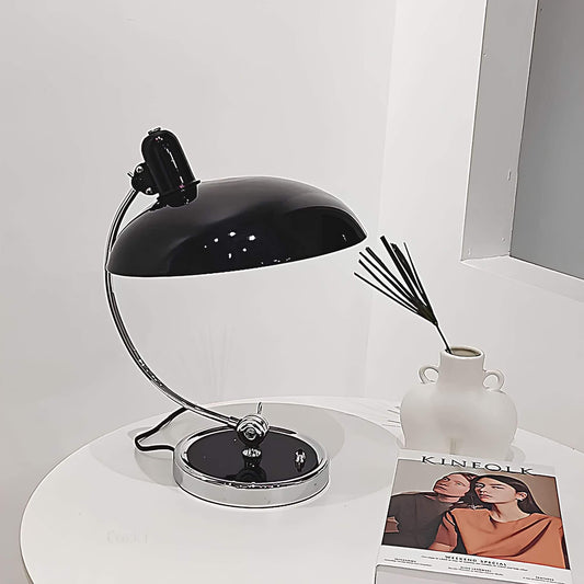 Nordic – Skandinavische Tischlampe mit moderner Eleganz