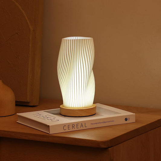 Nerea – Zeitgemäße Wavecrest Tischlampe