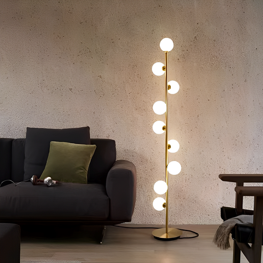 Selvina – Zeitgenössische Stehlampe im Minimalstil