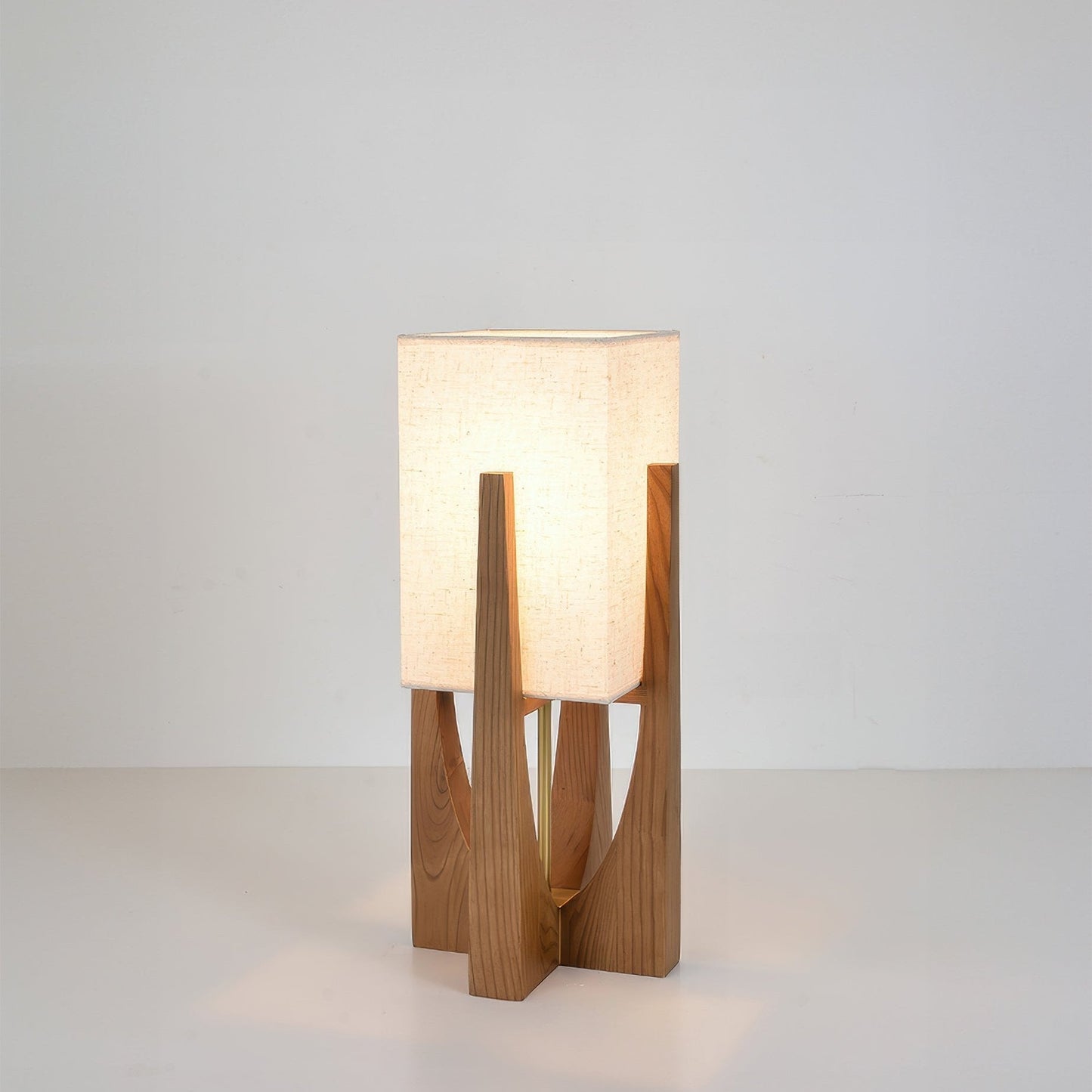 Malena – Retro Holz-Tischlampe mit Stoffschirm