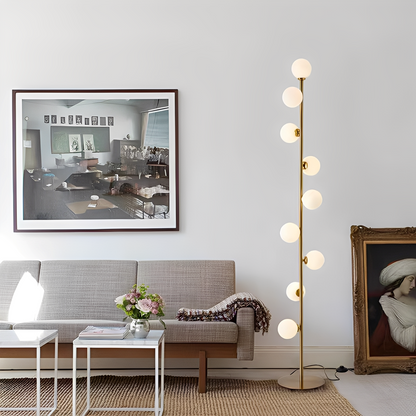Selvina – Zeitgenössische Stehlampe im Minimalstil