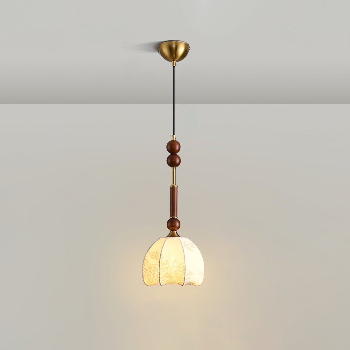 Romy – Hängelampe im römischen Stil mit Glas, Holz und Messing