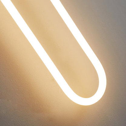 Runa – Elegante Kupfer-Wandleuchte
