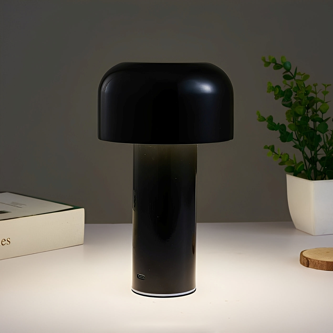 Mira – Metall-Pilzlampe mit Berührungssteuerung & USB-Ladung