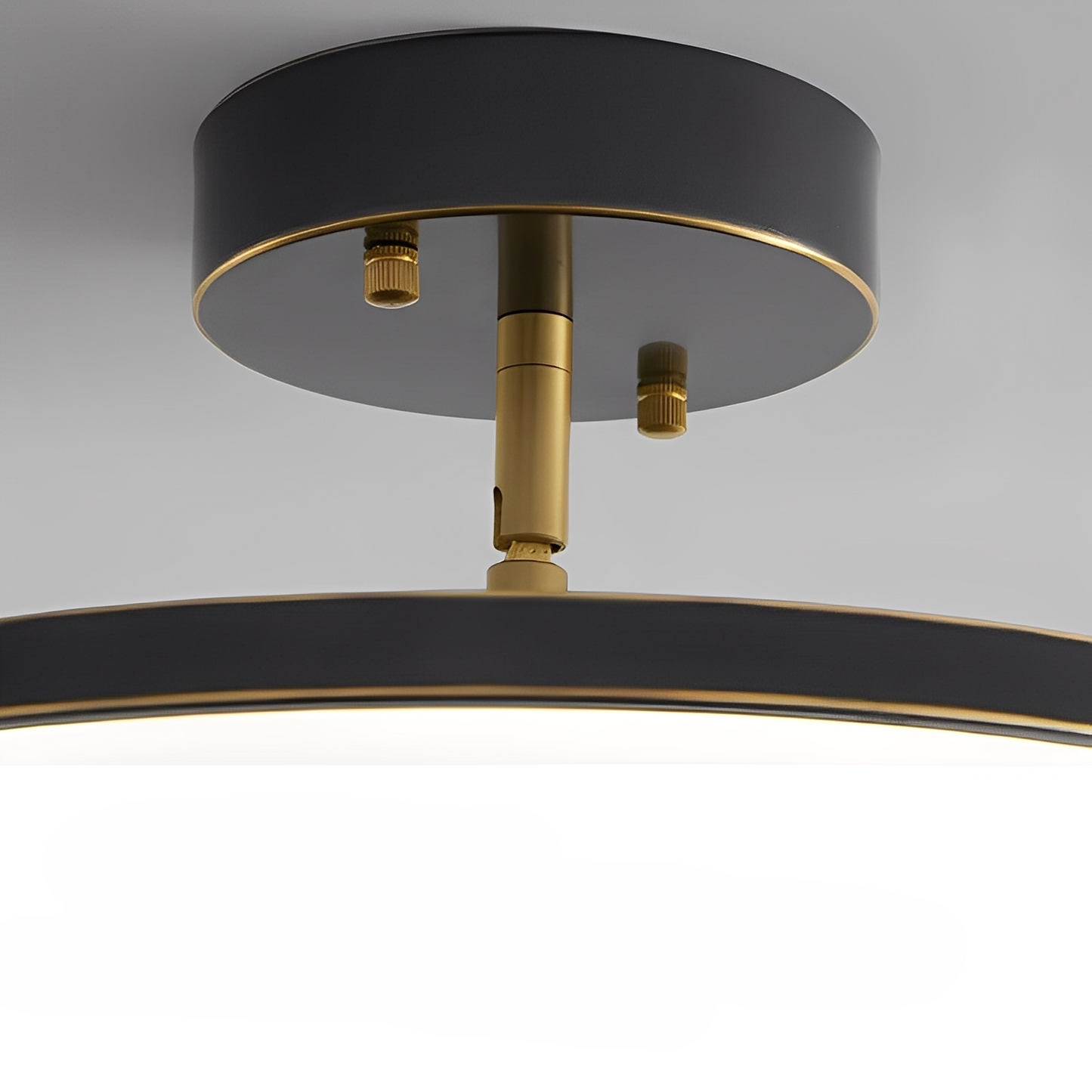 Niko – Zeitgemäße Drehbare Deckenleuchte