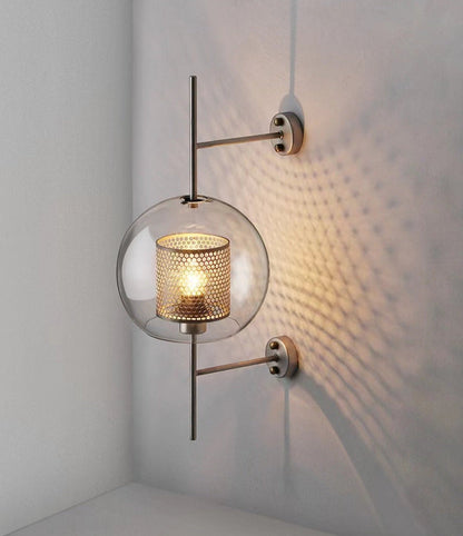 Thatcher - Moderner Wandleuchter mit Wabenstruktur-Lichtdesign