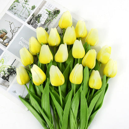 Künstliche Tulpensträuße in realistischer Optik