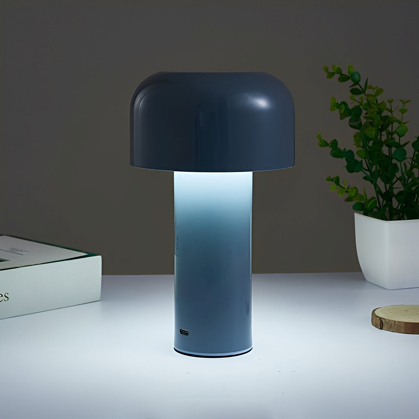 Mira – Metall-Pilzlampe mit Berührungssteuerung & USB-Ladung